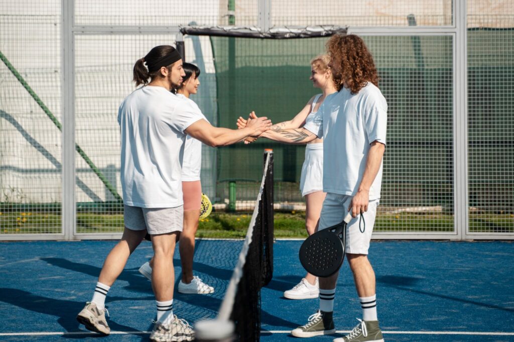 Séminaire padel : organiser un événement d’entreprise fédérateur et efficace